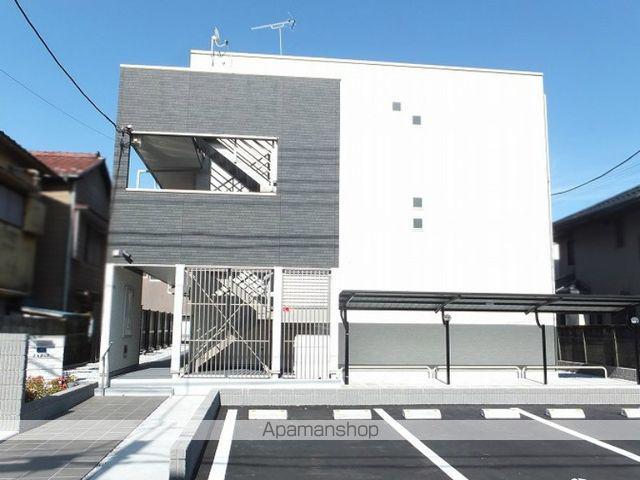 クレイノプラディア