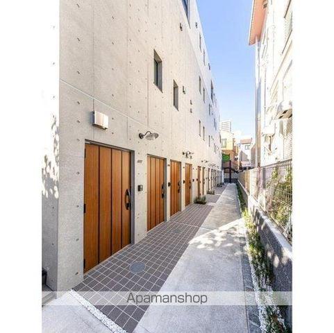 ウェルスクエアイズム四谷大京町[3階]