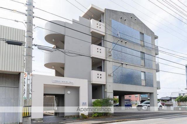 ヴィラ・アンソレイエ栗林南(1K/4階)