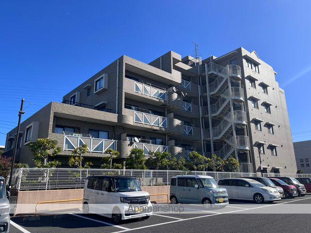 クリスタルライトハウス