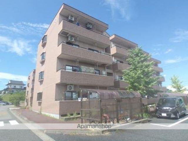 ファミーユ小金A