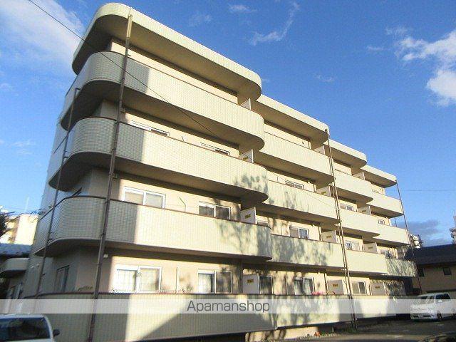 アビタシオン下の橋