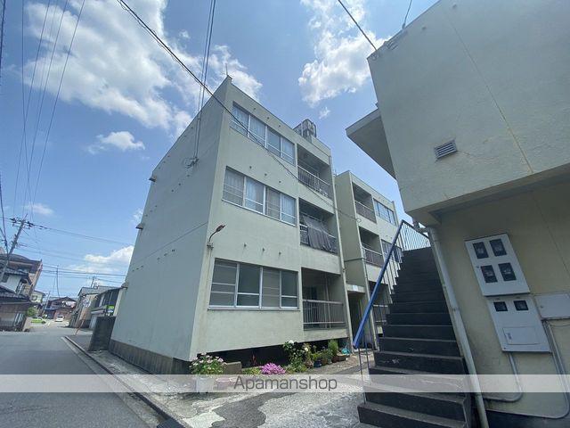 石塚マンションA