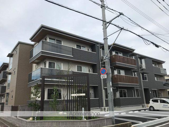 エクレール[2階]