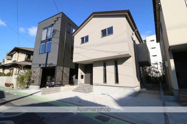 福岡市七隈線 六本松駅 徒歩10分 2階建 築4年