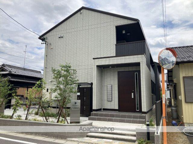 LEONE RESIDENCE
