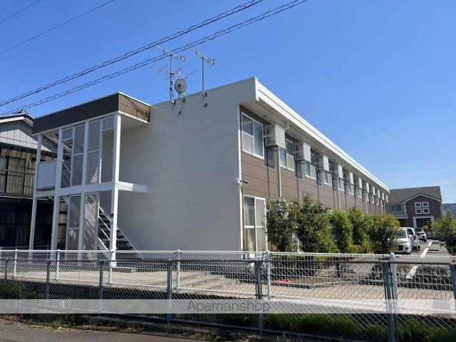 レオパレスポインセチア