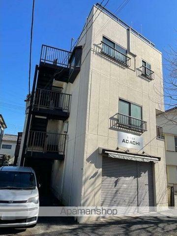 バーバーアダチ