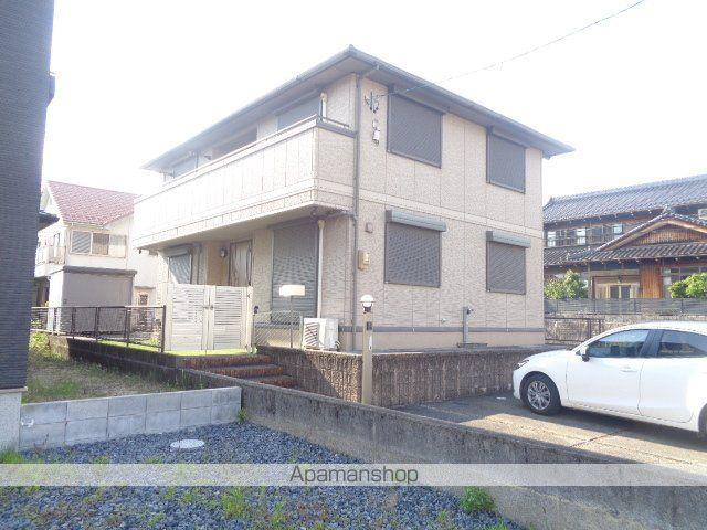 三重県員弁郡東員町 2階建 築11年