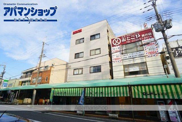 メゾンヒグチ