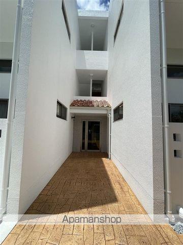 プロヴァンステラス[2階]