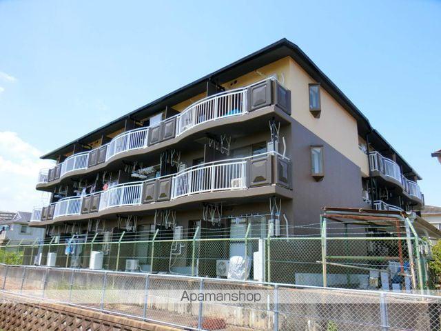 ラークヒルズ三山木