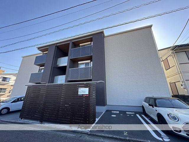 シャーメゾン パン トロワ[1階]