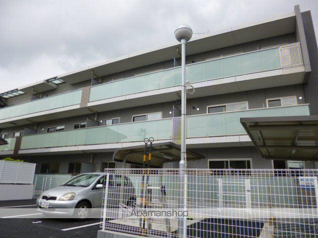 ヴィラアクシス