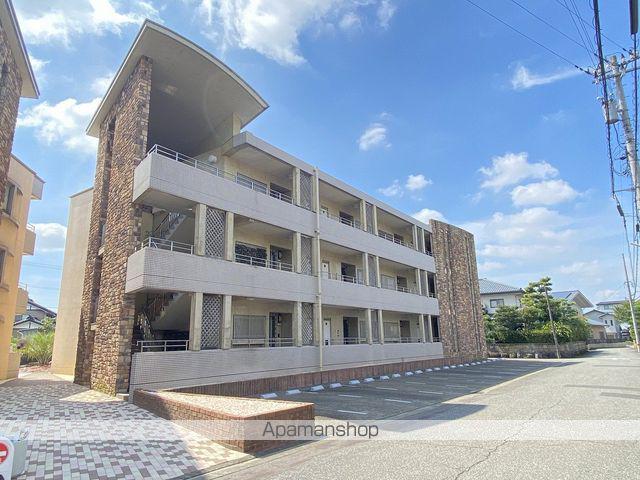 NATURAL HOUSE EIMI F棟