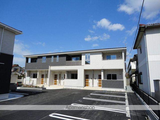 愛媛県松山市余戸東5丁目の建物