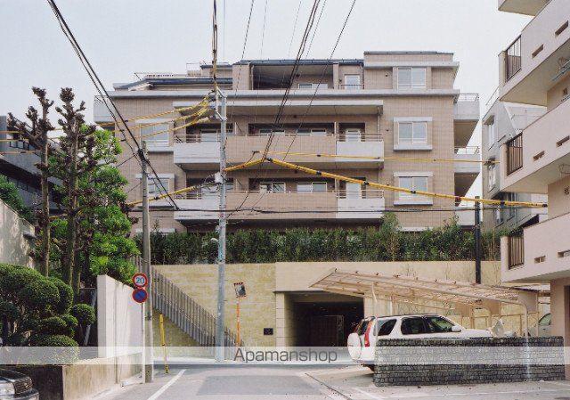 クレッセント戸山夏目坂