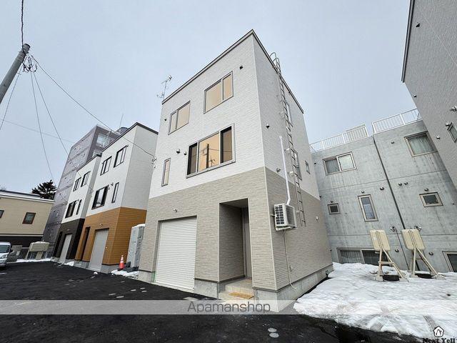 札幌市東豊線 月寒中央駅 徒歩17分 3階建 築2年