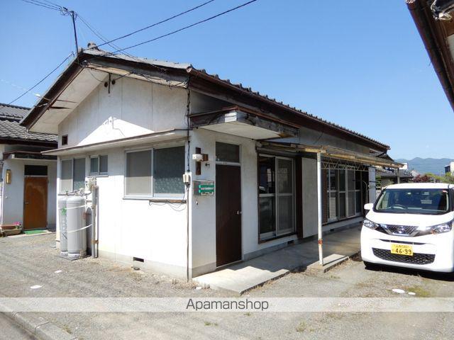 山梨県甲斐市西八幡の戸建賃貸