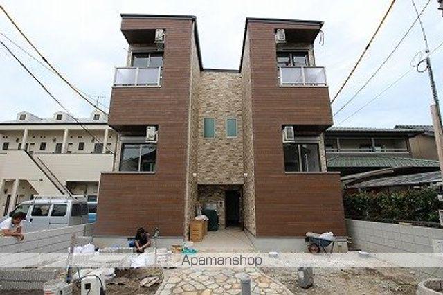 MAISON DE HAKOZAKI