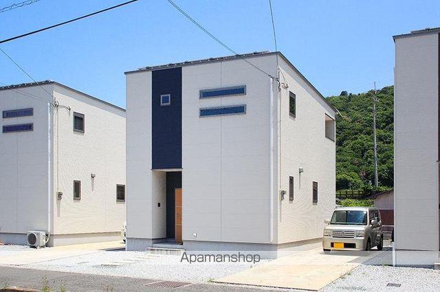 予讃線 香西駅 徒歩6分 2階建 築13年