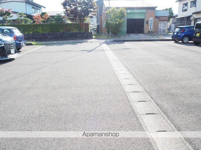 妙高はねうまライン 春日山駅 徒歩19分 2階建 築16年