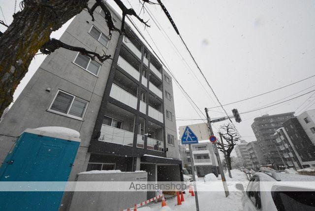 BILLS NAKANOSHIMA(1LDK/4階)
