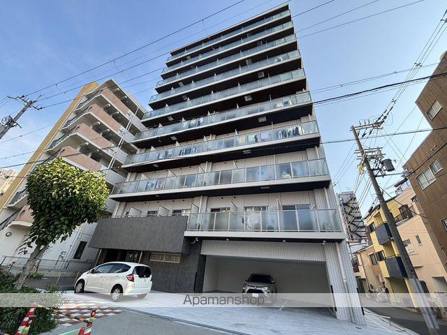 THE RESIDENCE H