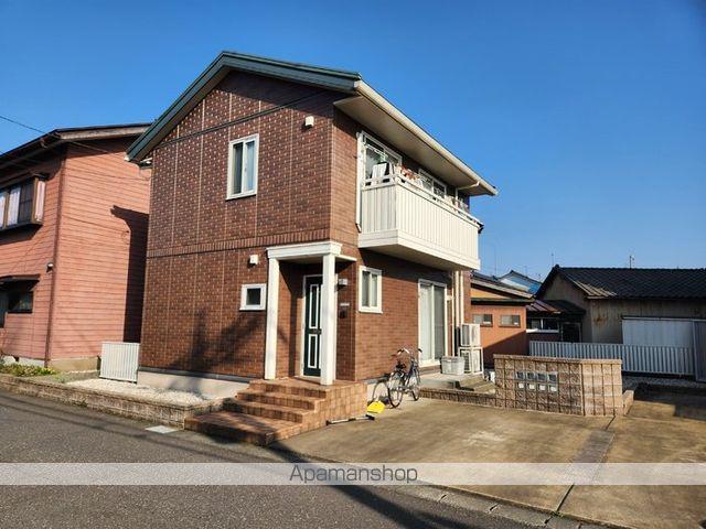 福井県福井市 2階建 築17年