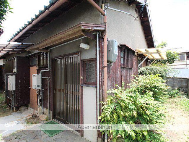 大阪モノレール本線 柴原阪大前駅 徒歩6分 1階建 築67年