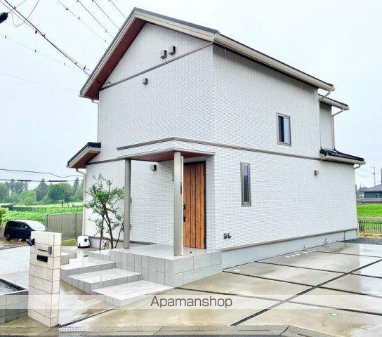 茨城県稲敷郡阿見町  築4年(3LDK)