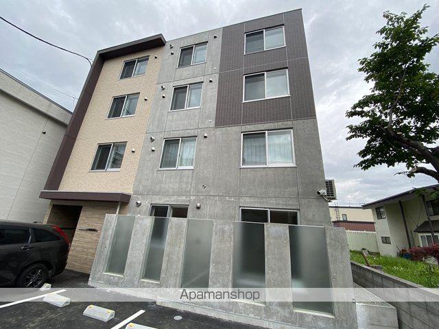 エアフォルク学園前