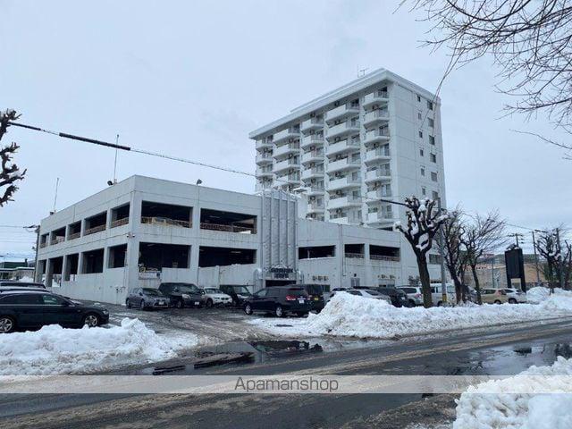 ホワイトパレス