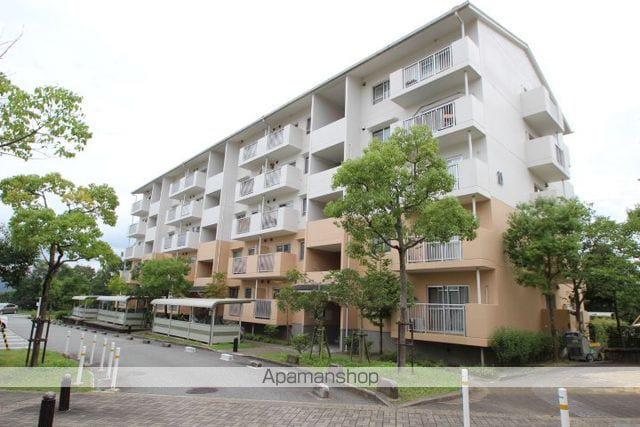 鹿の子台北ハイツ15号棟