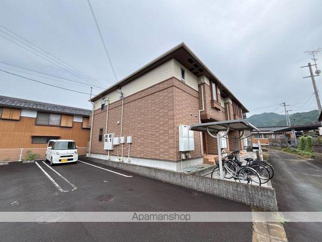 香川県東かがわ市帰来の建物