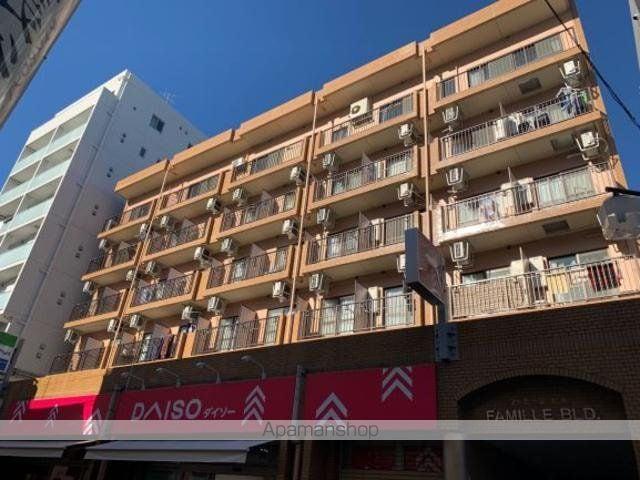 ファミーユビル