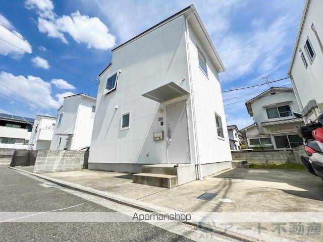 愛媛県松山市 2階建 築11年