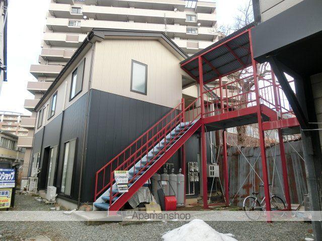 グーヴェルネ(1K/2階)