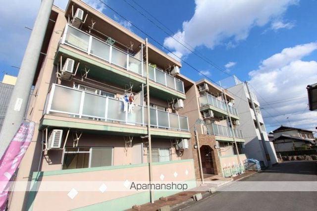 香川県高松市松並町の建物