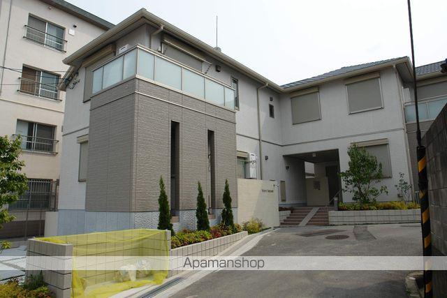 ホワイトスクエアー