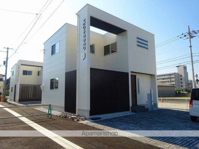 徳島県鳴門市 2階建 築8年