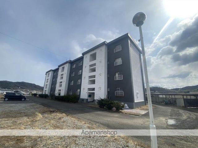 ヴィラナリー志度 1号棟