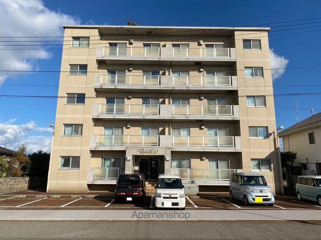 キャッスル10(4K/3階)