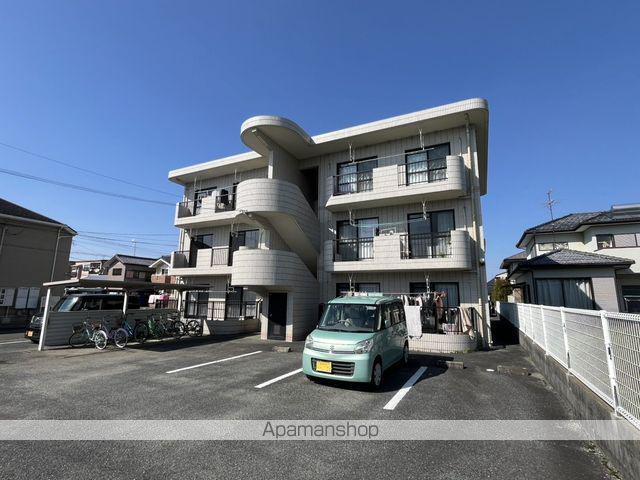 熊本県八代市松崎町の建物