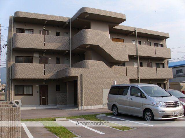 メゾンヴィサージュ 3