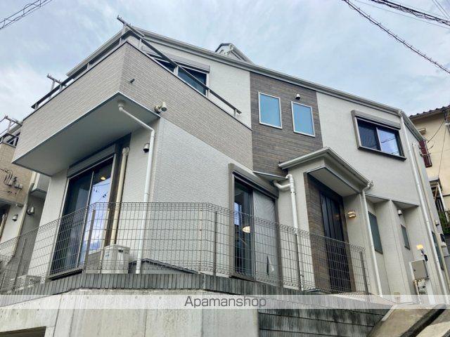 横浜市ブルーライン 三ツ沢下町駅 徒歩13分 2階建 築6年