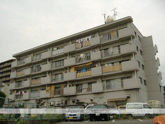 アースビルディング