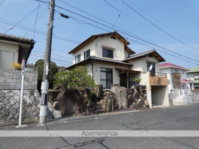 広島電鉄宮島線 阿品東駅 徒歩15分  築44年(5DK)