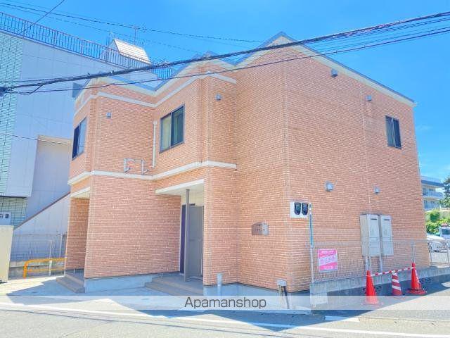 アデランテ