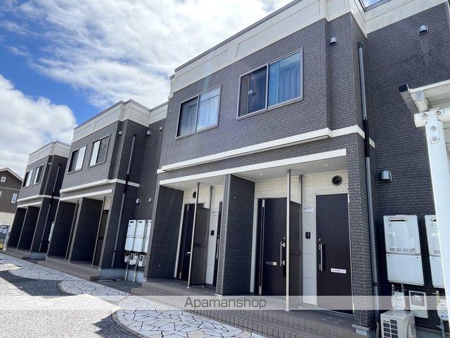 レイクヒルズ西今